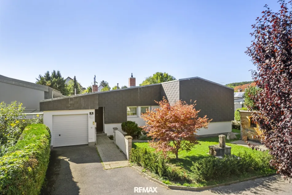 Charmanter Bungalow mit Pool & großem Garten - Bild