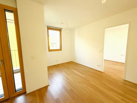 Wohnküche mit Blick ins Schlafzimmer