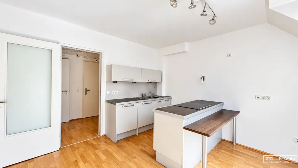 Oben wohnen. Mittendrin leben. – Dachgeschosscharme im Herzen von Perchtoldsdorf | ZELLMANN IMMOBILIEN - Bild