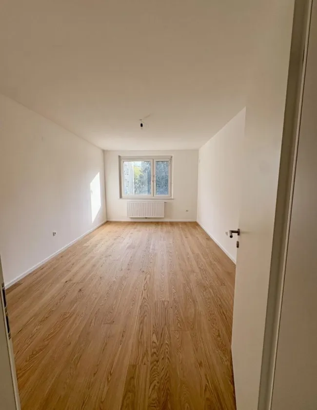Erstbezug 4-Zimmer-Wohnung mit Balkon & Stellplatz in 8042 Graz - Titelbild