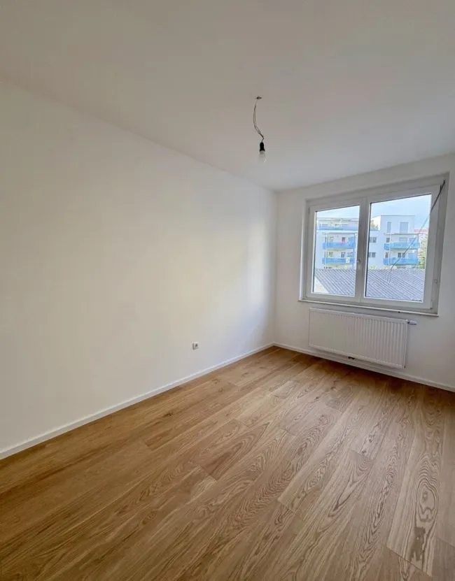Erstbezug 4-Zimmer-Wohnung mit Balkon & Stellplatz in 8042 Graz - Bild