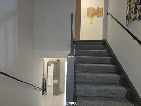 Stiegenaufgang ins Obergeschoss