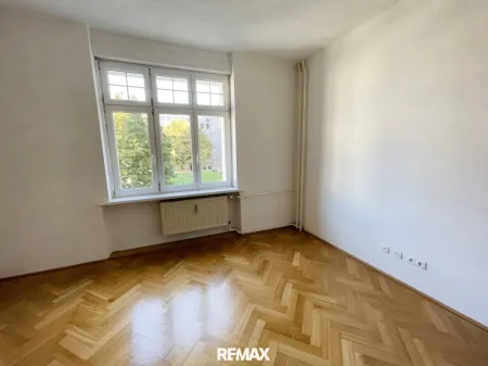 Wohn-/Schlafzimmer