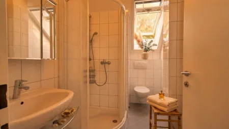 Dusche und WC