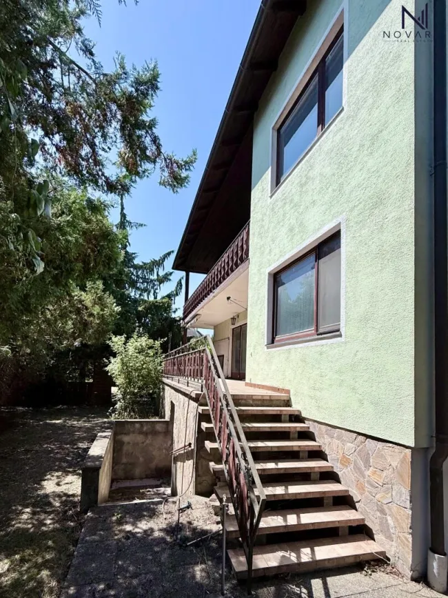 NOVARIA Real Estate