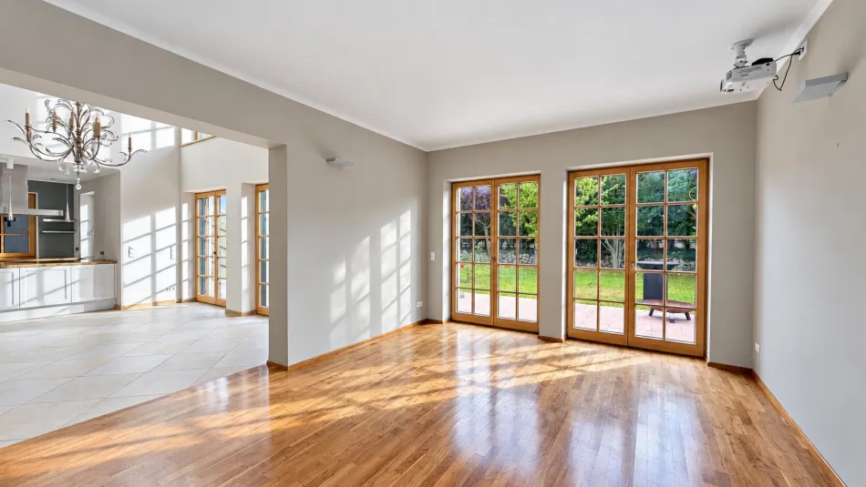 Möblierte Villa in Bisamberg 400 m² | 800 m² Grund, Spa mit Sauna, Garage für 3 Autos - Bild