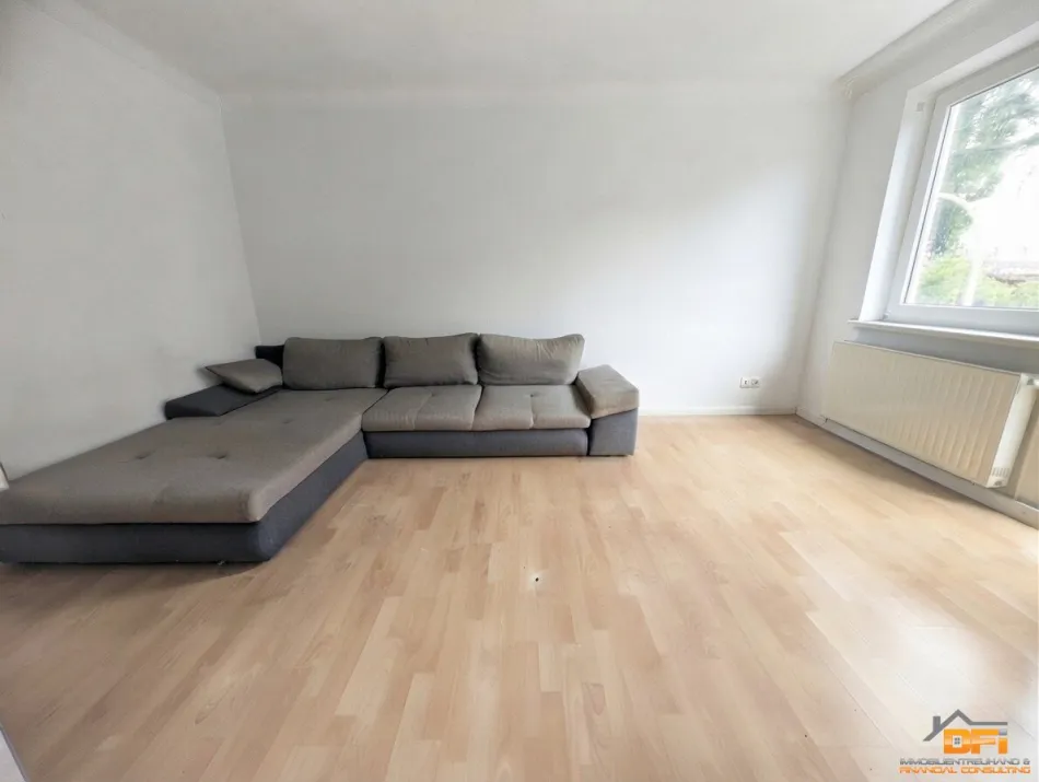 GARTENTRAUM: Gut geschnittene 2-Zimmer Wohnung mit Terrasse in Hofruhelage - Titelbild