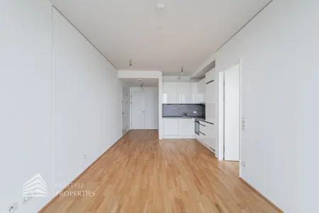 Erstbezug! 2-Zimmer Wohnung mit Topaussicht und Balkon, Nähe Neue Donau
