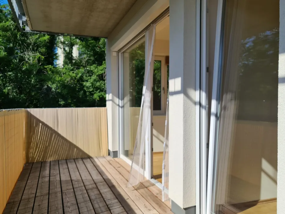 Tolle Eckwohnung mit Balkon und Weitblick - Bild