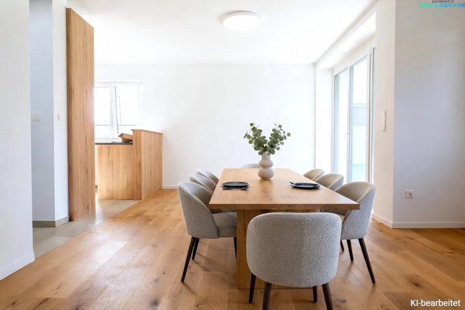 Moderner Erstbezug mit Weitblick: Schlüsselfertiges Niedrigenergiehaus inkl. Tischlerküche und PV-Anlage. - Bild