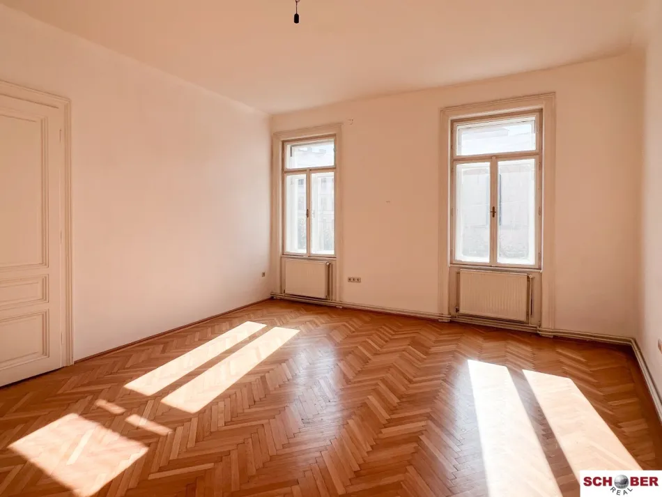 Klassischer Stilaltbau am Lutherplatz - Bild
