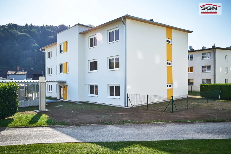 Traumhafte Balkonwohnung mit 3 Zimmern im 2. Liftstock - Bild