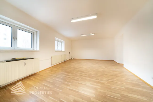 Außergewöhnliches 2-Zimmer Büro/Praxis, Nähe Landstraße - Titelbild