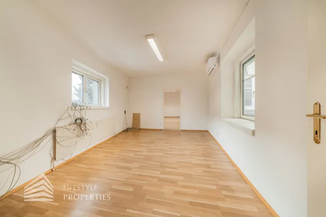 Außergewöhnliches 2-Zimmer Büro/Praxis, Nähe Landstraße - Bild