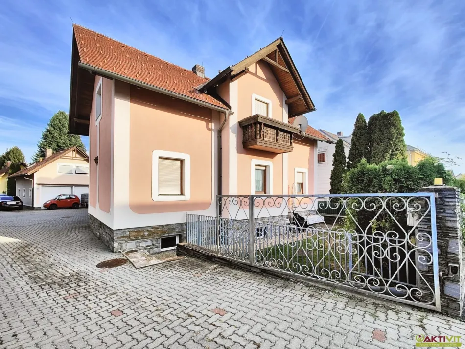 Renditeobjekt mit zwei Wohnhäusern, Garten, Doppelgarage und Carport, teilweise vermietet - Bild