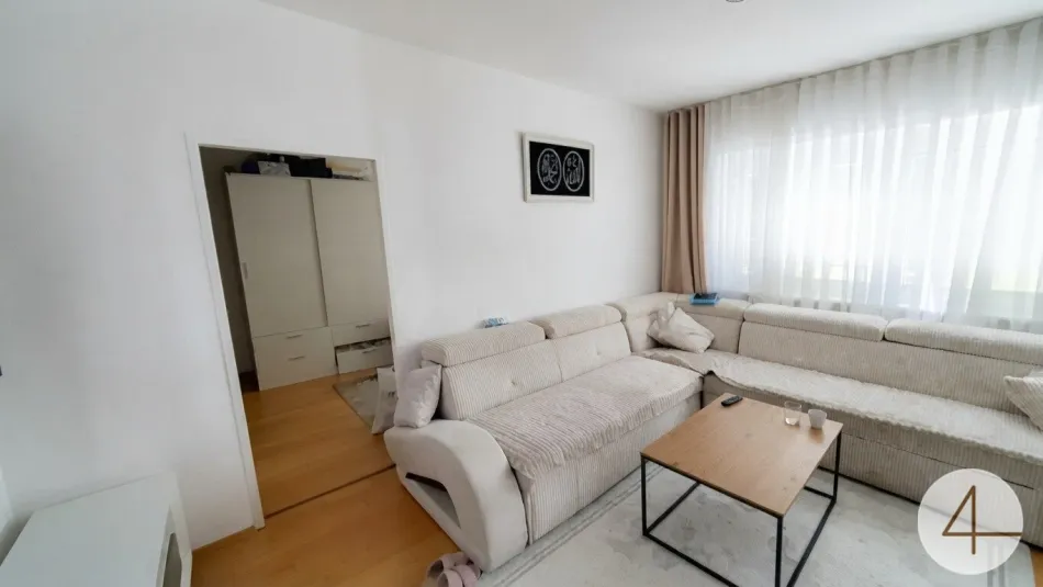 Attraktive 3-Zimmer-Wohnung mit Südloggia in Viehofen - Bild