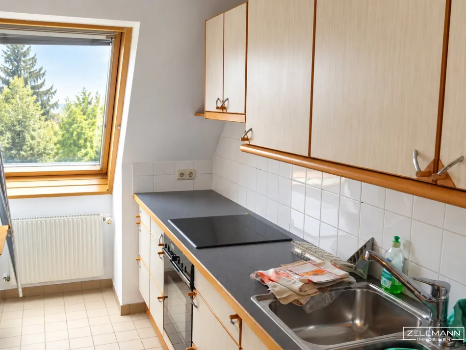 Hell und ruhig – Dachgeschosswohnung mit Südterrasse | ZELLMANN IMMOBILIEN - Bild