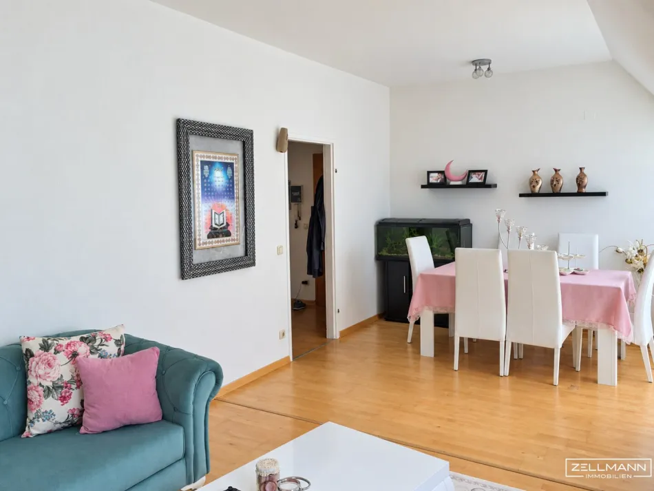 Hell und ruhig – Dachgeschosswohnung mit Südterrasse | ZELLMANN IMMOBILIEN - Bild