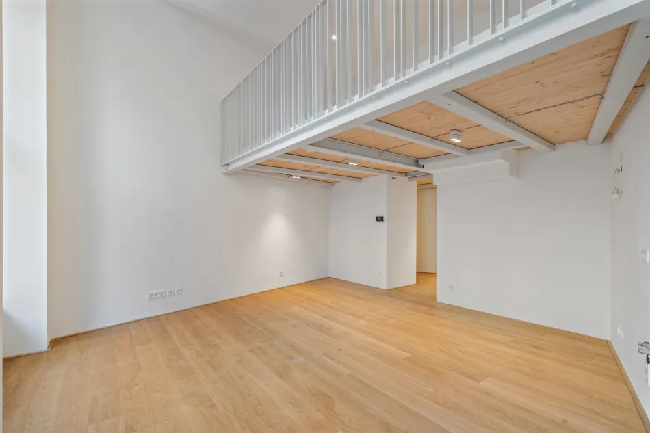 Erstbezug - Inspirierendes Atelier-Loft im Herzen der Josefstadt - Titelbild
