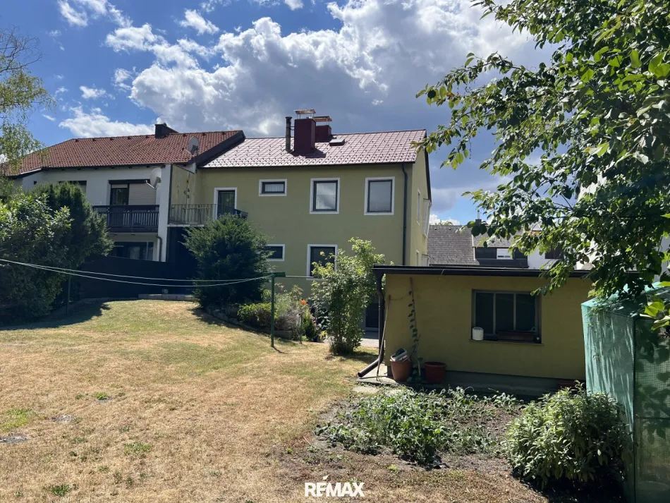 Musikantenviertel! Einfamilienhaus in Wiener Neustadt mit Garten, Garage & 2 Terrassen! - Titelbild