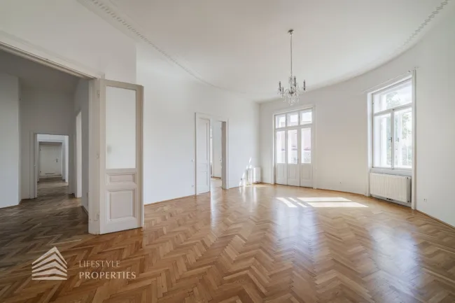 Grand Park Residence: Herrschaftlicher 6-Zimmer Altbau mit Weit- und Grünblick - Titelbild