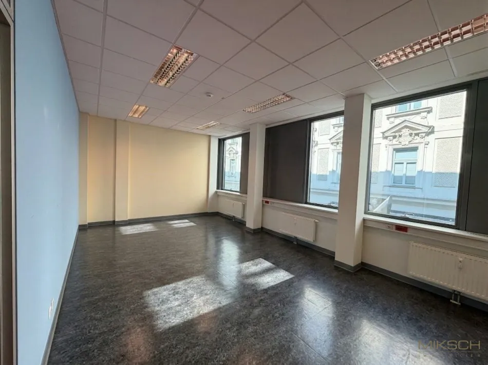Neuwertiges Büro/Praxis I in St. Pölten I ca. 267m² I nähe Bahnhof I Top Lage I Lift - Titelbild
