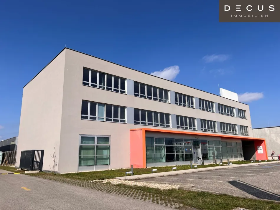 Modernes Bürogebäude mit ca. 2.714 m² in Wien Donaustadt - Titelbild