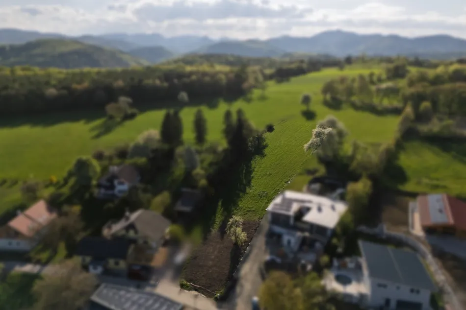 715m² Baugrund: Ruhelage & Platz für Ihre Wünsche! - Bild