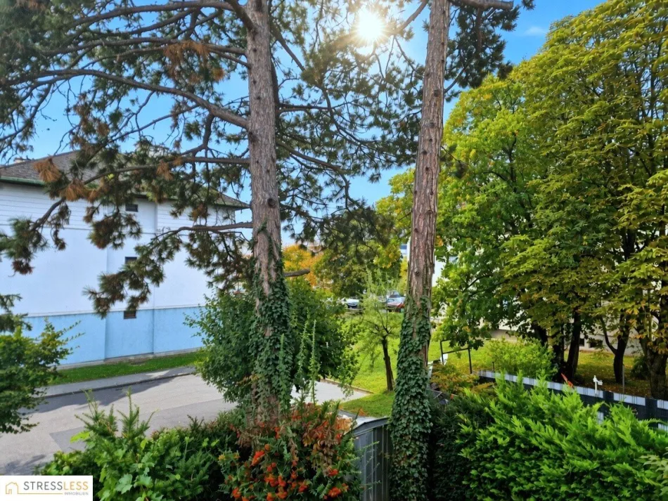 Familienfreundliche, zentrumsnahe 3 Zimmer-Wohnung mit kleiner Loggia in Grünruhelage von Tulln! - Titelbild