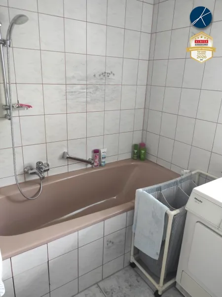 Bad mit Wanne