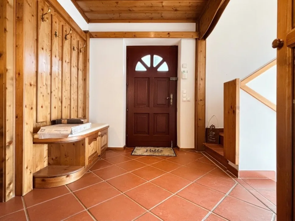 Wunderschönes Einfamilienhaus mit mediterranem Flair - über 1.000m² Grundstück und vollunterkellert - Bild