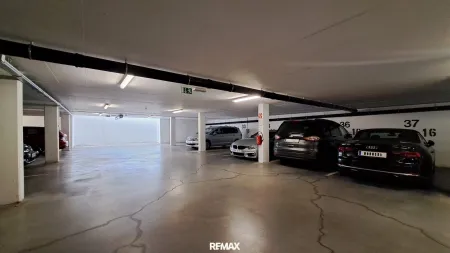 Tiefgaragenabstellplatz 36