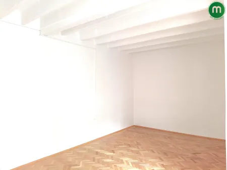 Wohn-/Schlafzimmer