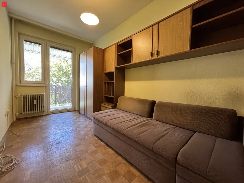 2.434 EUR/m²: Zentraler Wohntraum mit Lift in Geidorf - Bild