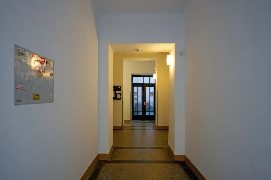 Südseitige Ansicht Straßentrakt