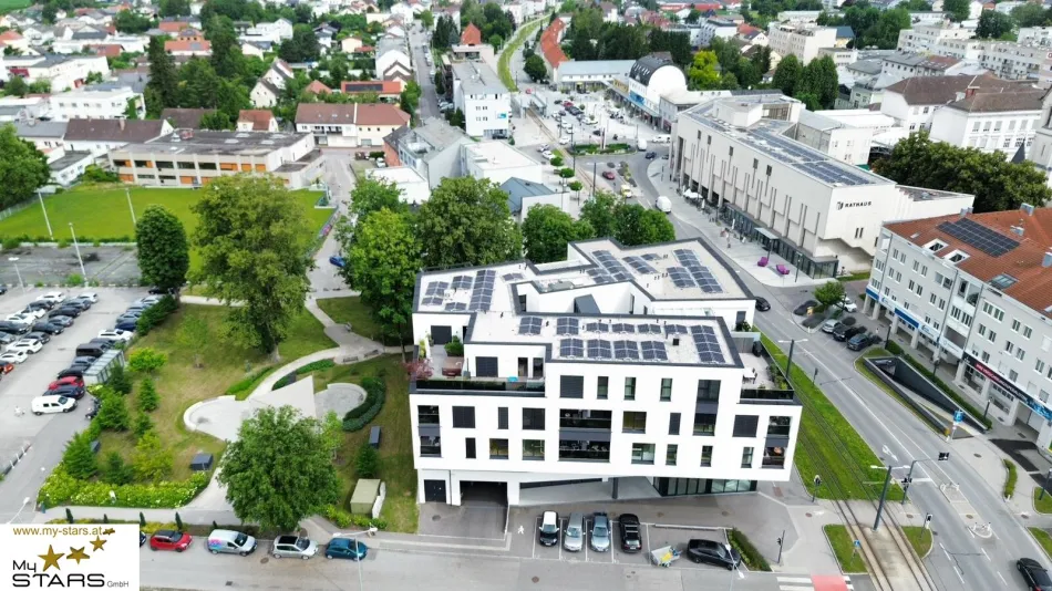 Neuer Kaufpreis: hochmoderne Loggia-Wohnung mit dem "Schloss Traun" vor der Haustüre - Titelbild