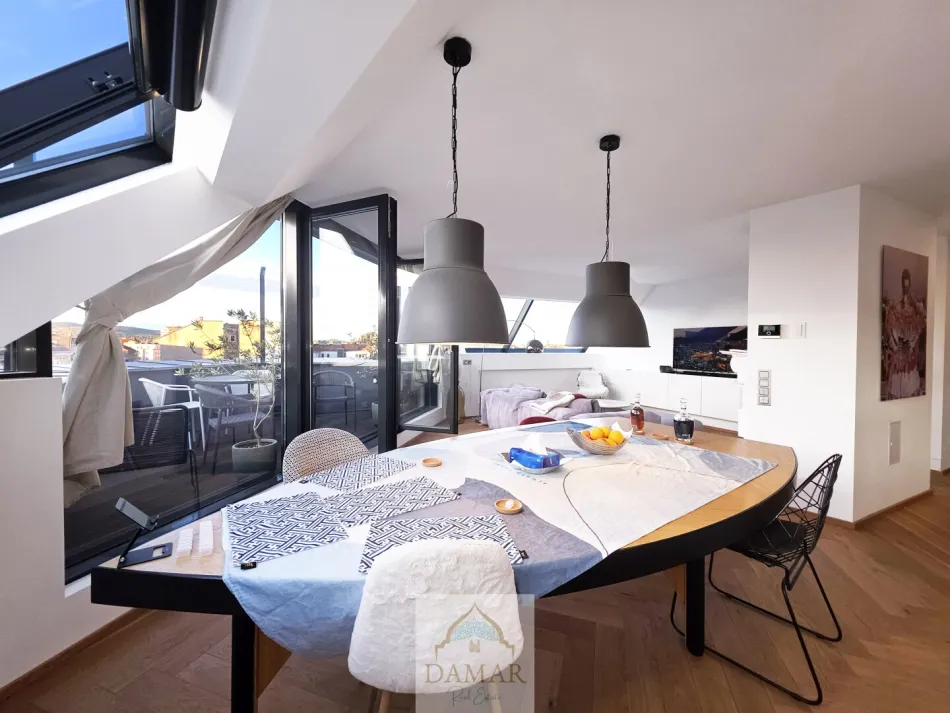 Exklusive voll möblierte DG-Wohnung im 7. Wiener Bezirk – mit hochwertigem Interieur, Klimaanlage und Garagenplatz - Bild