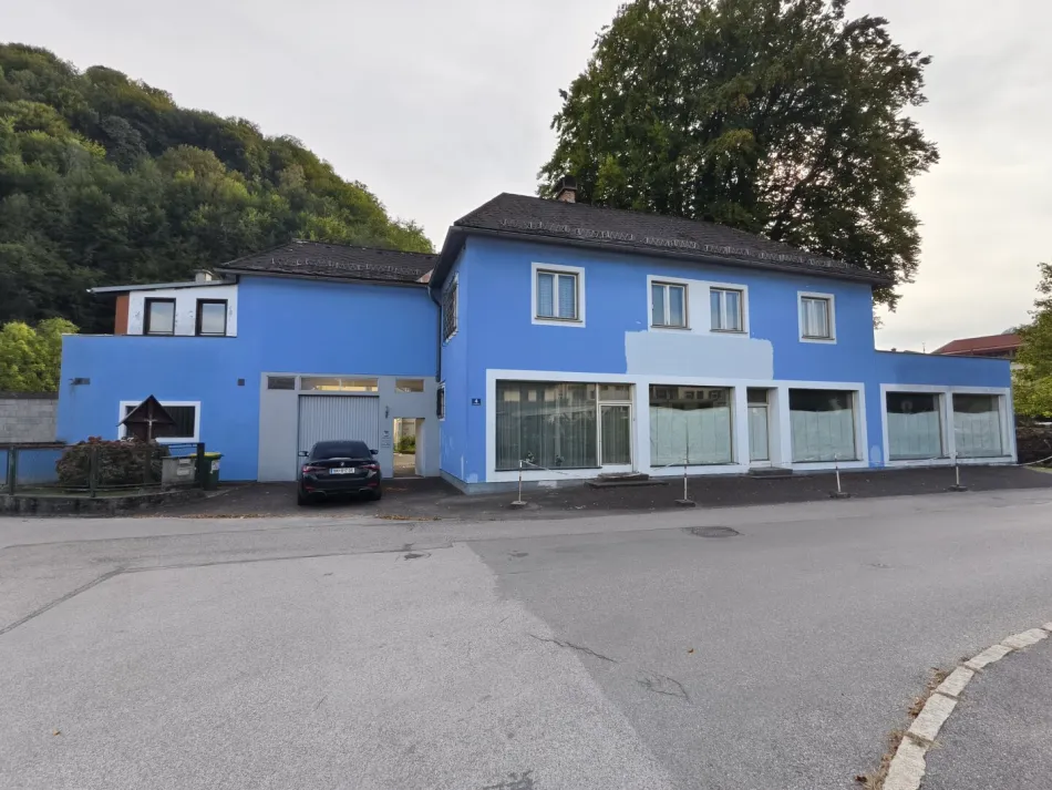 3.056 m² voller Möglichkeiten! Wohn- & Geschäftshaus mit großzügigen Hallen, Garagen und Entwicklungspotenzial in Kapfenberg - Bild