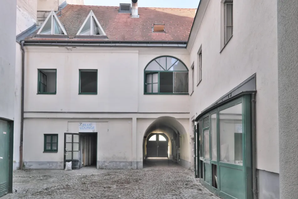 Historisches Büro- und Geschäftshaus 581 m² in FUSSGÄNGERZONE - Bild