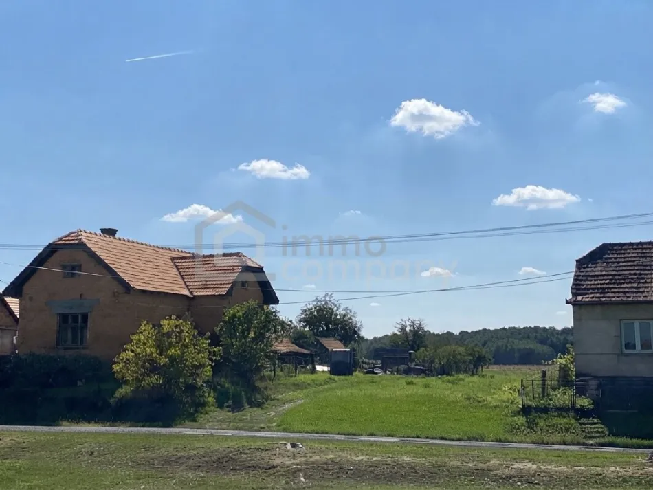 Großzügiges Baugrundstück im Landschaftsschutzgebiet - Bild