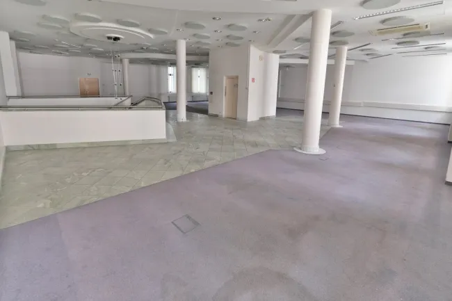 FUSSGÄNGERZONE 531 m² oder größer...branchenfreies Geschäftslokal (auch Gastro oder Ordination möglich!) - Bild