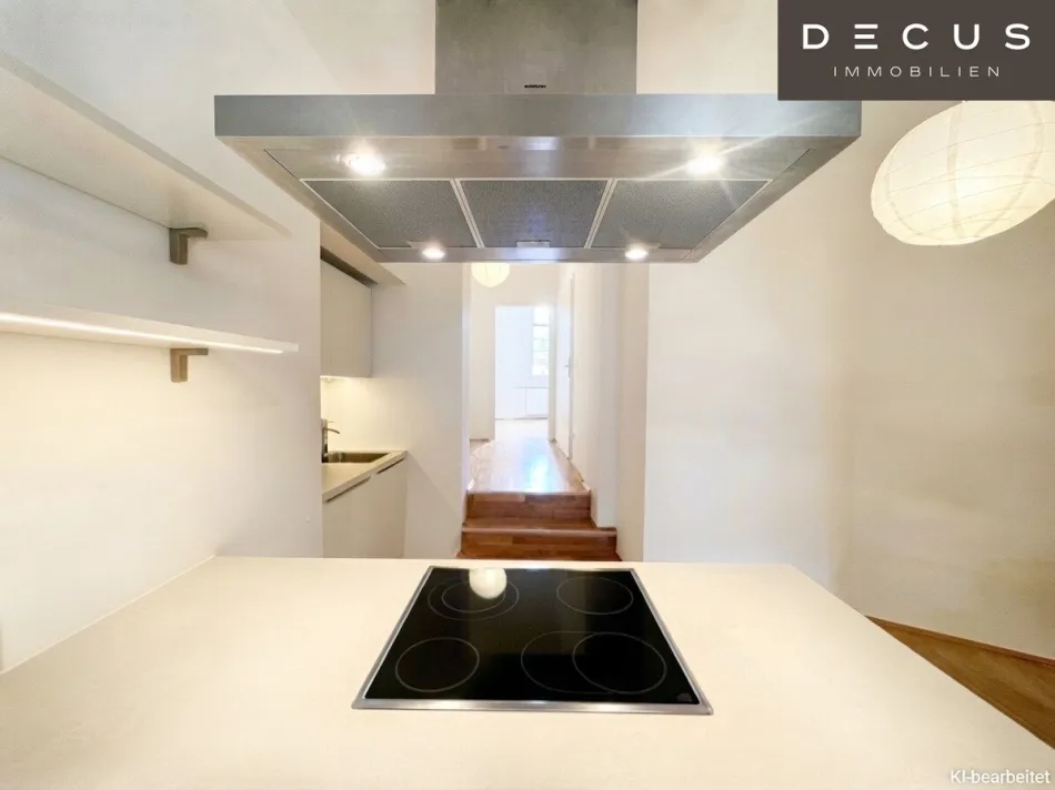 | CHARMANTE 2-ZIMMER-WOHNUNG | ca.42,50m² | 3.OG | BESTLAGE | HAUPTPLATZ - Bild