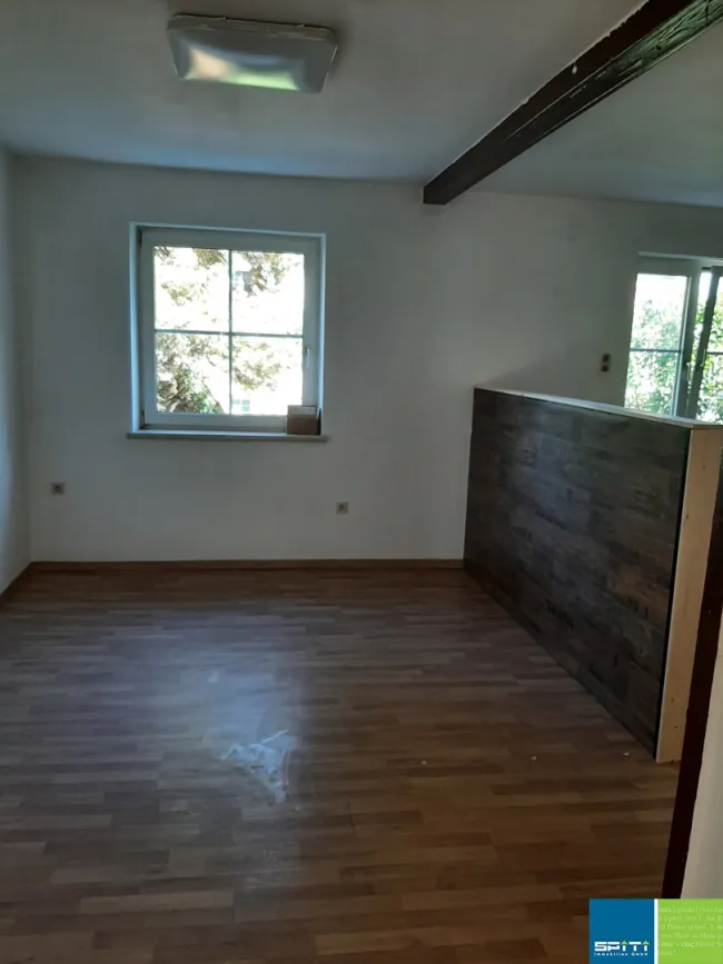 Traismauer: günstige Kleinwohnung im Erdgeschoß (Hochparterre) - Titelbild