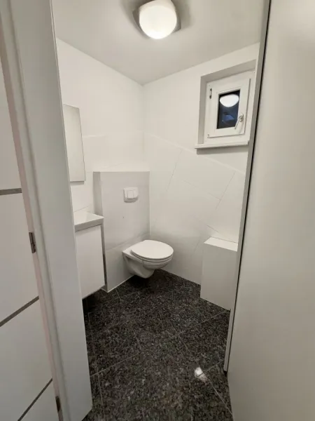 EG | WC