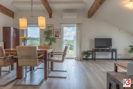 K3 - RENDITEOBJEKT: APPARTEMENTHAUS IN DER FERIENREGION KLOPEINERSEE mit 6 Wohneinheiten, neuwertig, geschmacksvolle und gehobene Ausstattung, Carports, Pferdeboxen, Ruhelage.