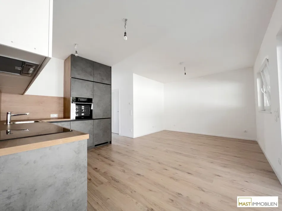 * AB 1.12.2026* Moderne 3-Zimmer-Wohnung mit Balkon und Stellplatz! - Bild