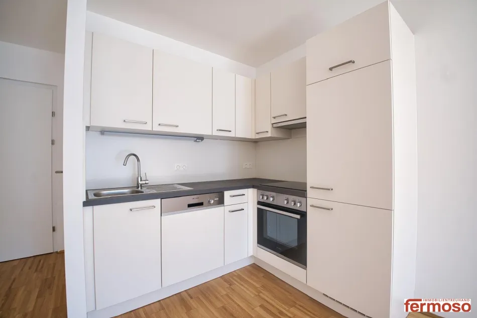 Helle-2-Zimmer Wohnung mit Balkon und Fußbodenheizung in 1200 Wien, nur €899! - Titelbild