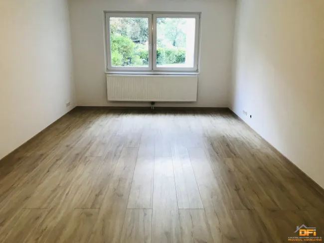 Gut angelegt: 2-Zimmer Wohnung mit tollem Gemeinschaftsgarten & Swimmingpool! - Bild
