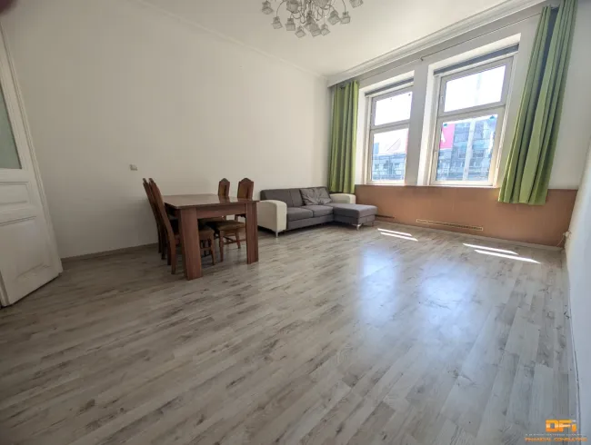 SIMMERING - ENKPLATZ: Interessante 2-Zimmer Wohnung nahe der U3 - Titelbild
