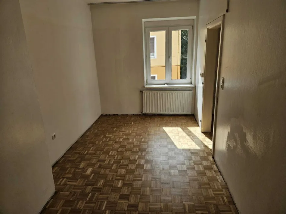 Neu saniert: Ruhige 3-Zimmer Wohnung - Bild
